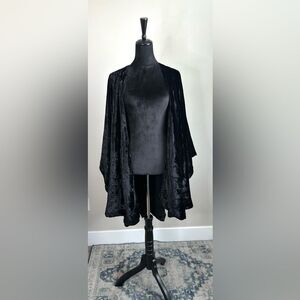 Saks Fifth Avenue Made in Italy Black Velvet with Wool Lining Wrap One Size